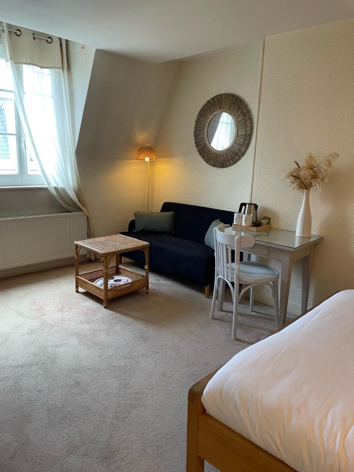 Hotel Des Falaises Villers-sur-Mer Kültér fotó