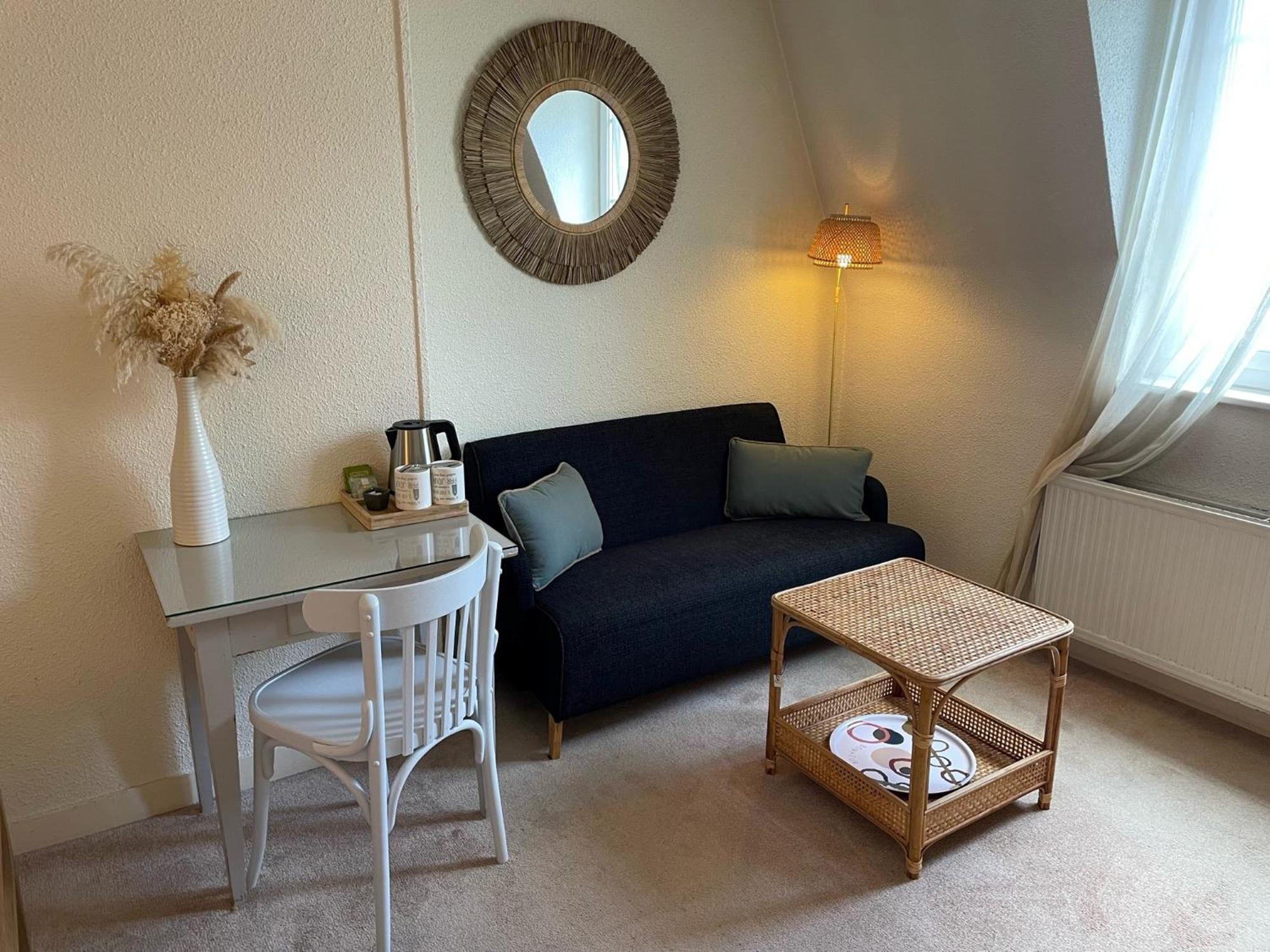 Hotel Des Falaises Villers-sur-Mer Kültér fotó