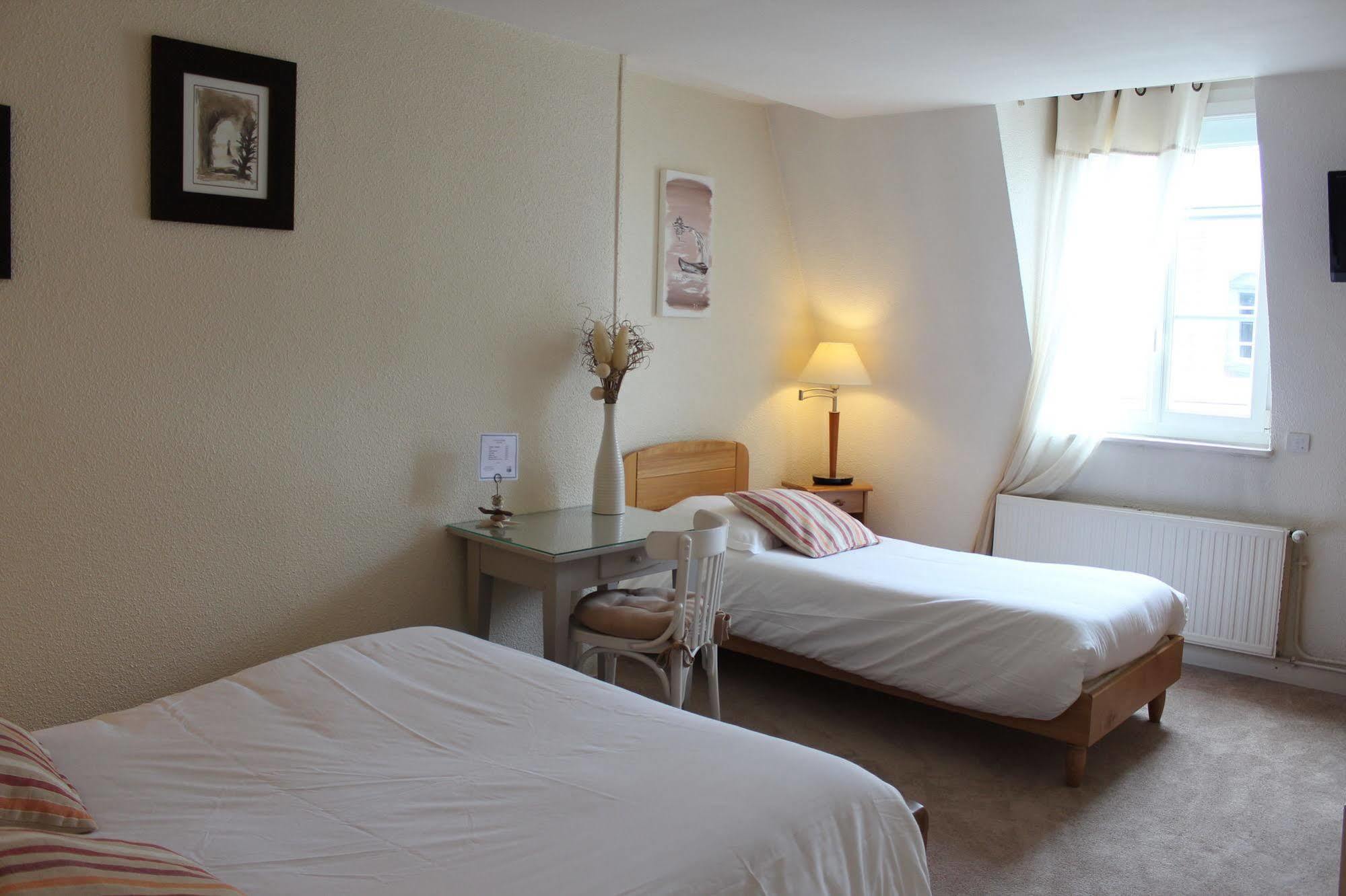 Hotel Des Falaises Villers-sur-Mer Kültér fotó